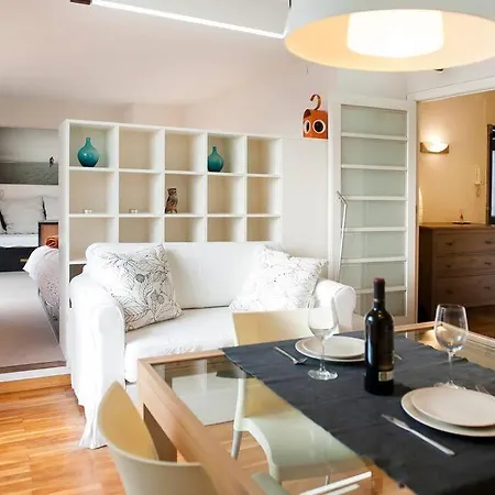 公寓 Attic With Terrace Center